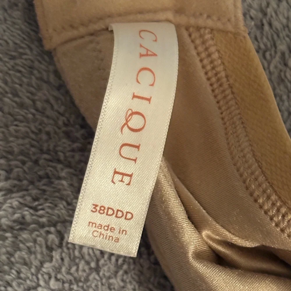 Cacique 38DDD Lightly Lined T-Shirt Women's Bra Cream/Tan